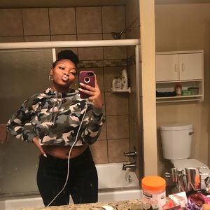 Meet your Posher, Allison